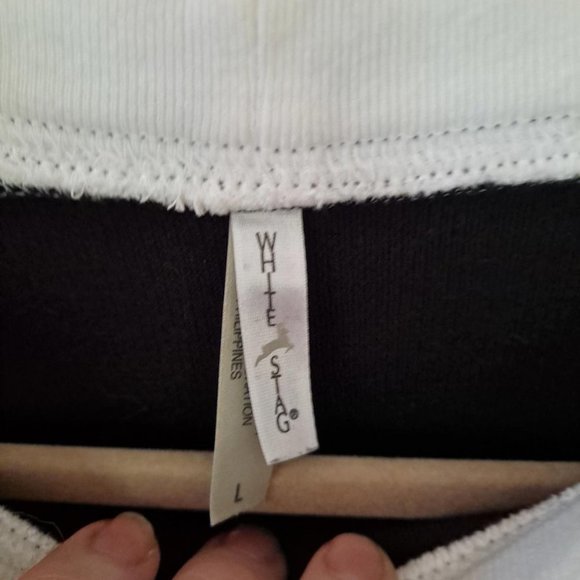 GRANDMA Chic Sequin Poinsettia Heavy Shirt Size Large - Picture 4 of 4